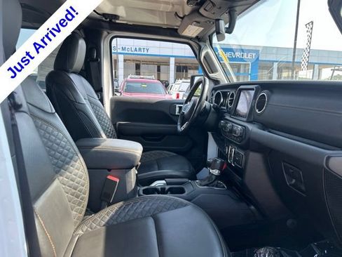 Used 2022 Jeep Gladiator Overland AWD/4WD image 33