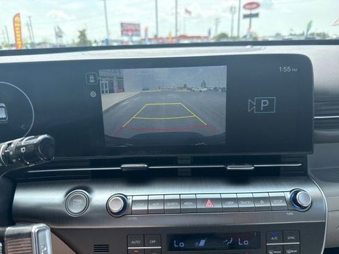 Used 2024 Hyundai Kona SEL w/ Convenience Package image 16