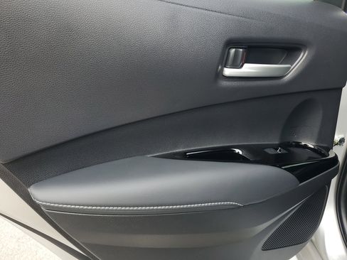 Used 2025 Toyota Corolla XSE FWD image 12