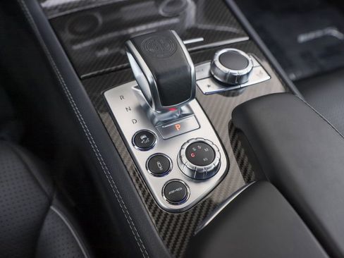 Used 2014 Mercedes-Benz SL 63 AMG image 39