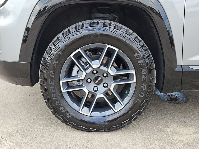 Used 2026 GMC Terrain AT4 w/ Convenience Package III AWD/4WD image 23