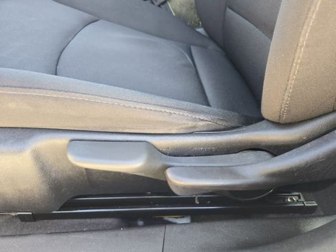 Used 2018 Chevrolet Malibu LS image 16