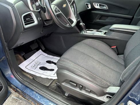 Used 2017 Chevrolet Equinox LT w/ Convenience Package FWD image 10