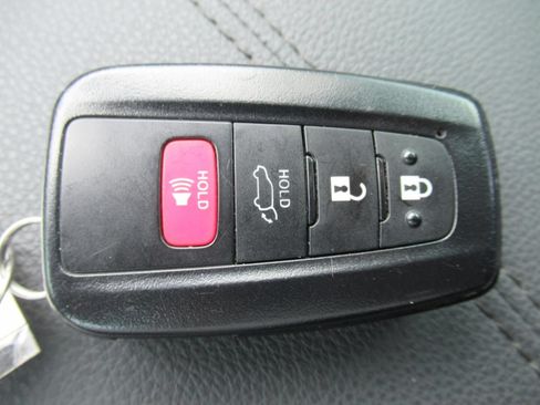 Used 2025 Toyota RAV4 Limited w/ Weather Package FWD image 32