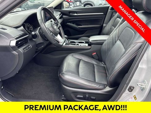 Used 2024 Nissan Altima 2.5 SR w/ SR Premium Package AWD/4WD image 8
