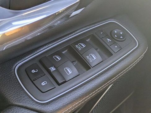 Used 2023 RAM 1500 Laramie AWD/4WD image 20