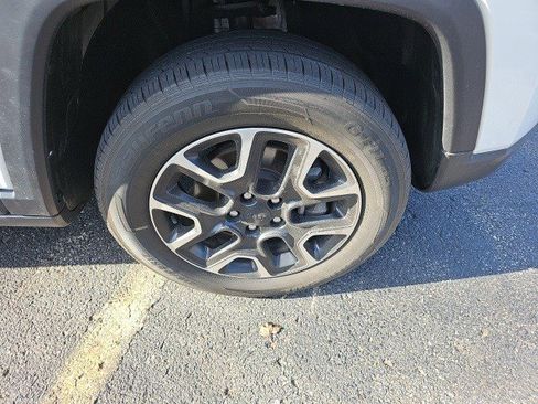 Used 2019 Jeep Compass Trailhawk image 10