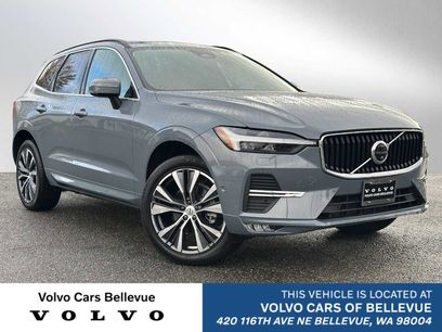 Certified 2022 Volvo XC60 B5 Momentum w/ Advanced Package
