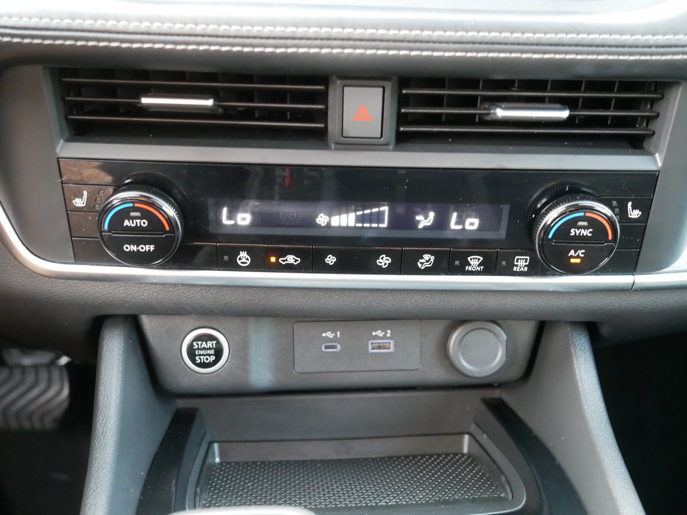 Certified 2023 Nissan Rogue SV w/ SV Premium B Package AWD/4WD image 23