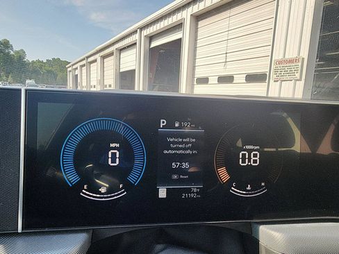 Used 2025 Hyundai Sonata SEL FWD image 13
