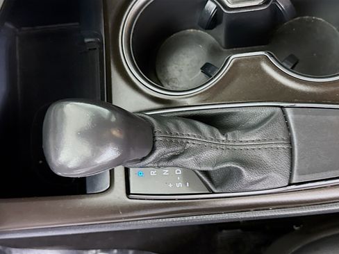 Used 2021 Toyota Camry SE image 20