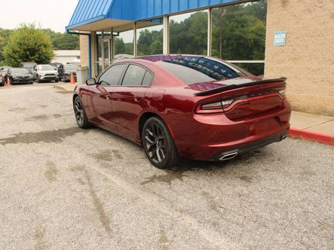 Used 2022 Dodge Charger SXT w/ Blacktop Package RWD image 4