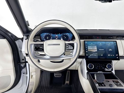 Used 2023 Land Rover Range Rover Long Wheelbase Autobiography AWD/4WD image 17