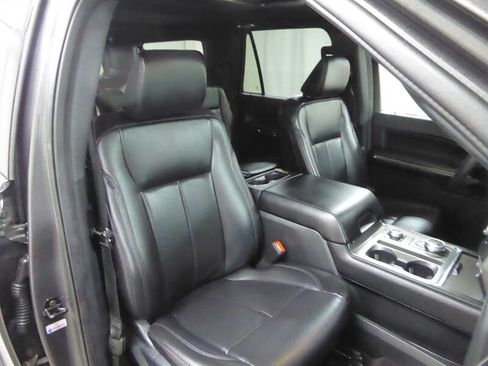 Used 2021 Ford Expedition Max XLT AWD/4WD image 22