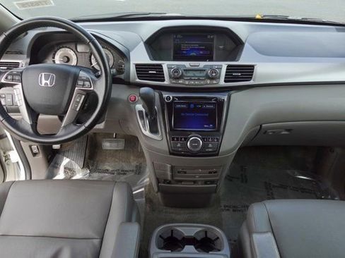 Used 2015 Honda Odyssey Touring image 12