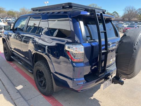 Used 2023 Toyota 4Runner TRD Sport w/ Technology Package AWD/4WD image 3