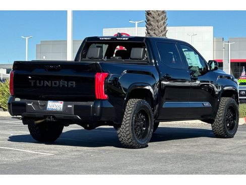 Used 2025 Toyota Tundra Platinum image 4