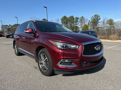 Used 2019 INFINITI QX60 Luxe w/ Essential Package image 2