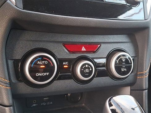 Used 2023 Subaru Crosstrek 2.0i Premium image 14