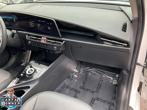 Used 2023 Kia Niro Wave FWD image 62