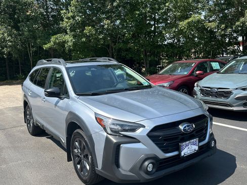 Used 2023 Subaru Outback Onyx Edition XT image 3