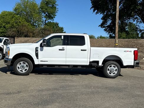 New 2026 Ford F350 XLT image 6