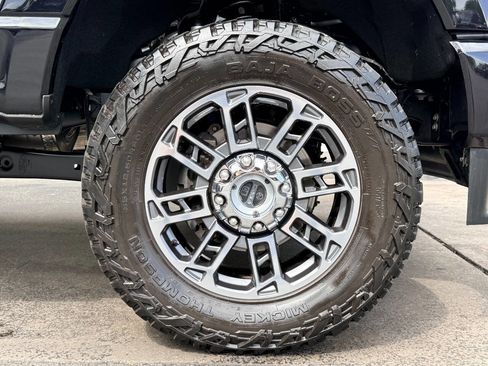 Used 2024 Ford F350 Limited w/ FX4 Off-Road Package AWD/4WD image 14