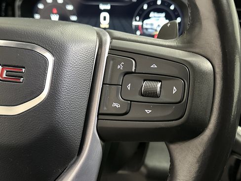 Used 2022 GMC Sierra 1500 SLT w/ SLT Convenience Package AWD/4WD image 30