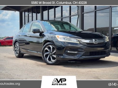 Used 2017 Honda Accord EX image 1