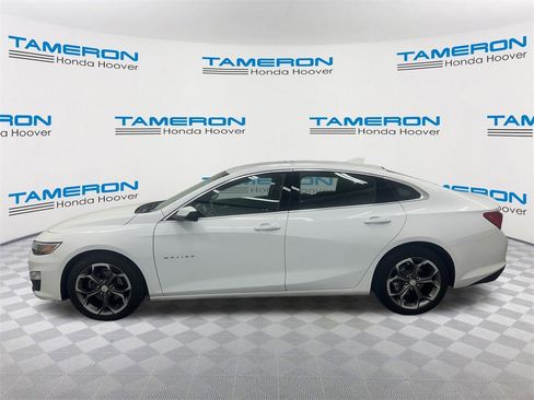 Used 2023 Chevrolet Malibu LT image 2