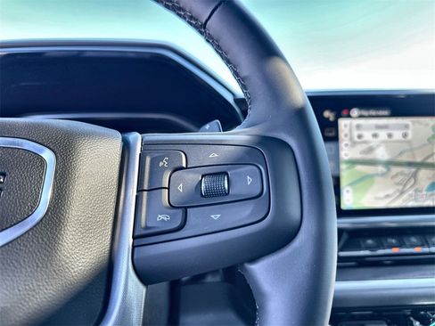 New 2026 GMC Sierra 1500 SLT image 32