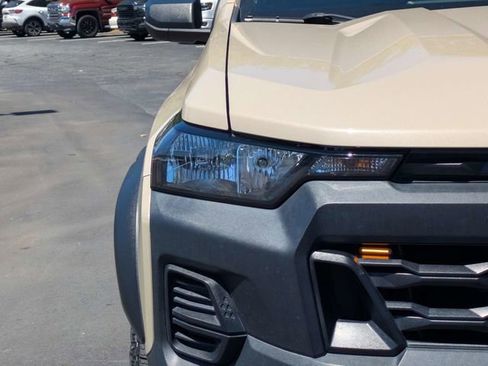 Used 2024 Chevrolet Colorado Trail Boss w/ Advanced Trailering Package AWD/4WD image 10
