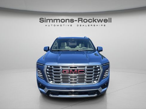 New 2026 GMC Yukon Denali w/ Sun & Power Step Package AWD/4WD image 8