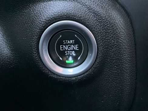 Used 2023 GMC Sierra 3500 AT4 w/ AT4 Preferred Package AWD/4WD image 23