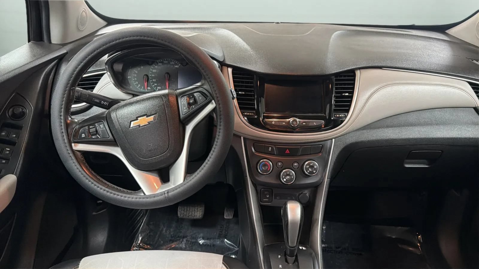 Used 2018 Chevrolet Trax LT w/ Driver Confidence Package FWD image 10