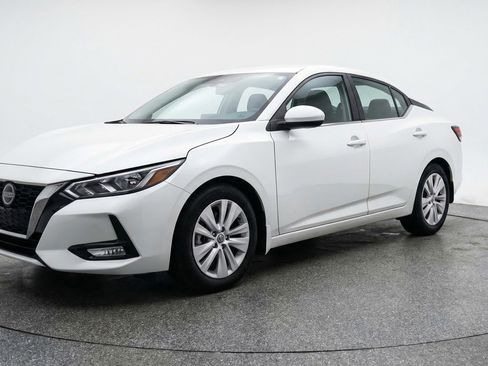 Used 2025 Nissan Sentra S image 3