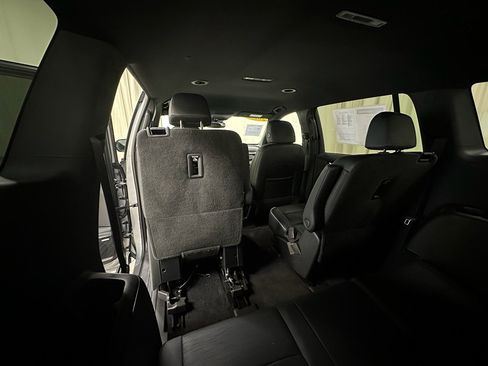 Certified 2025 Buick Enclave Sport Touring image 23