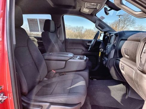 Used 2021 Chevrolet Silverado 1500 Custom Trail Boss w/ LPO, Dark Essentials Package image 27