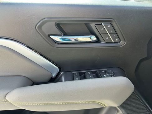 New 2026 Chevrolet Colorado ZR2 w/ Technology Package image 3