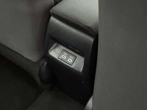 Used 2025 Toyota Corolla LE FWD image 20
