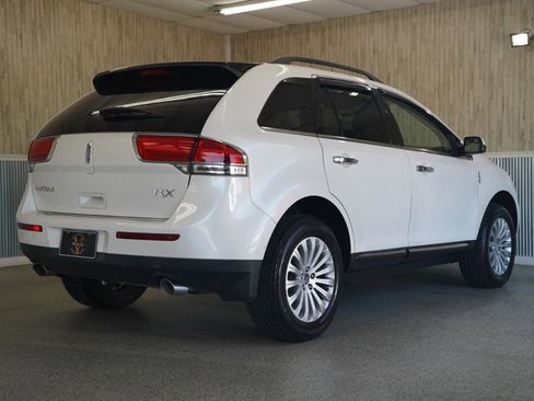 Used 2013 Lincoln MKX FWD image 10