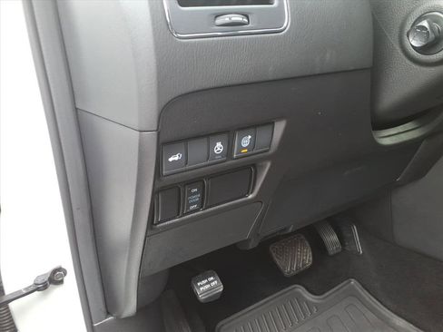 Used 2024 Nissan Armada SL w/ Midnight Edition Package image 8