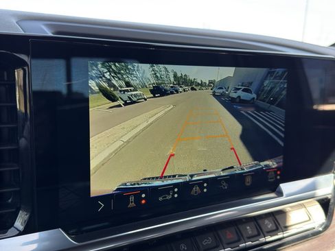 Used 2025 GMC Sierra 1500 SLT w/ SLT Premium Plus Package image 18