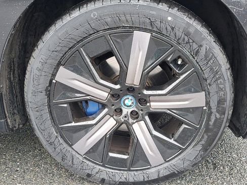 Certified 2024 BMW iX xDrive50 w/ Premium Package image 8