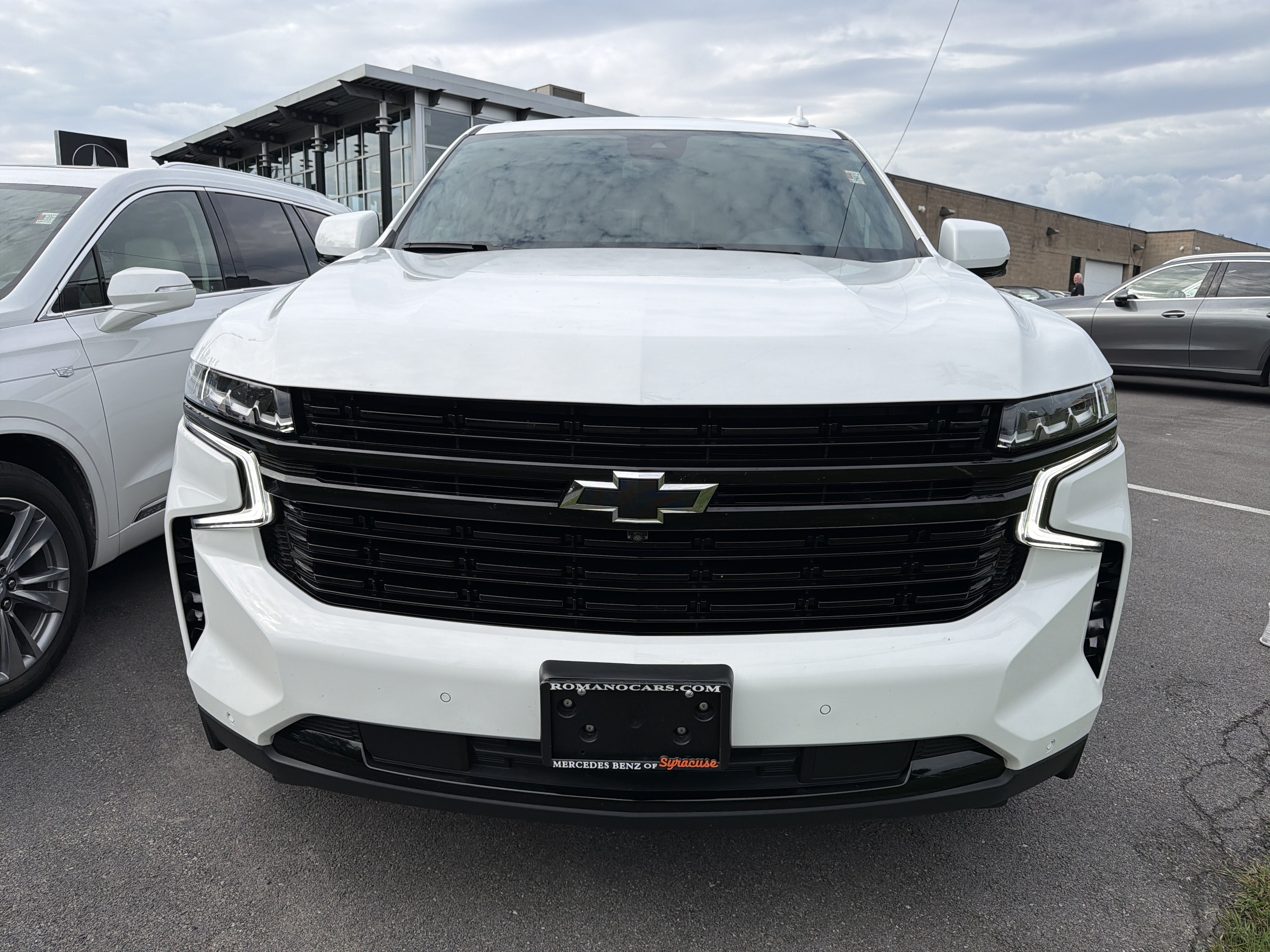 Used 2023 Chevrolet Tahoe RST w/ Luxury Package AWD/4WD image 3
