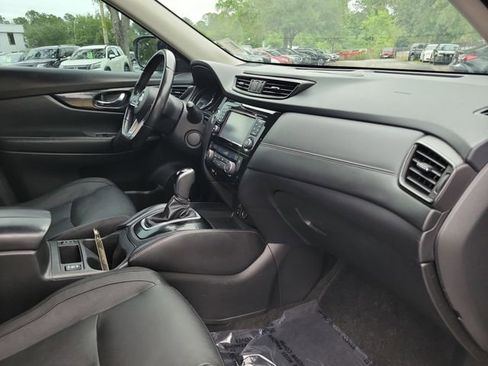 Used 2017 Nissan Rogue SL w/ SL Premium Package AWD/4WD image 34