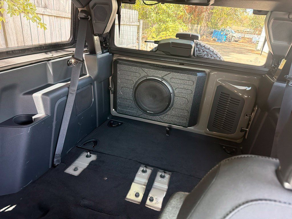 Used 2025 Ford Bronco 2-Door w/ Sasquatch Package AWD/4WD image 9