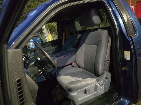 Used 2013 Ford F150 XLT w/ Mid Equipment Group image 13