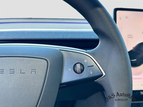 Used 2026 Tesla Model Y AWD image 14