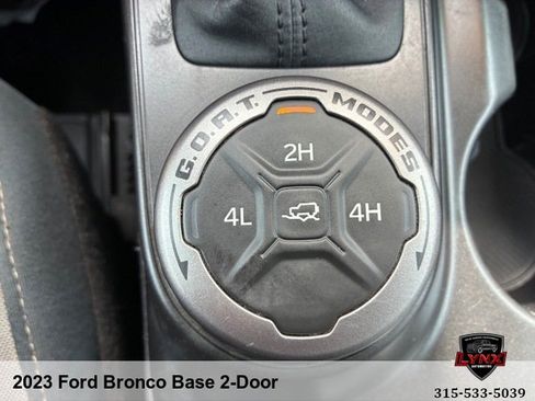 Used 2023 Ford Bronco 2-Door AWD/4WD image 25